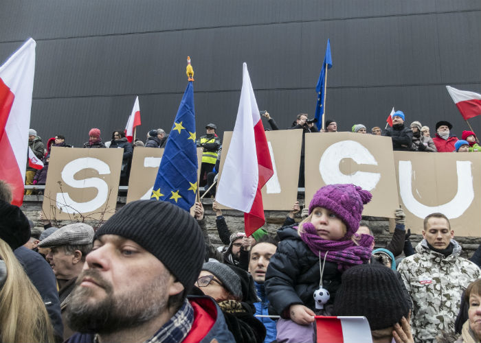 Public demonstrations in Krakow, Poland, against government plans to control the country’s media, Jan 2016 Flickr/CC
